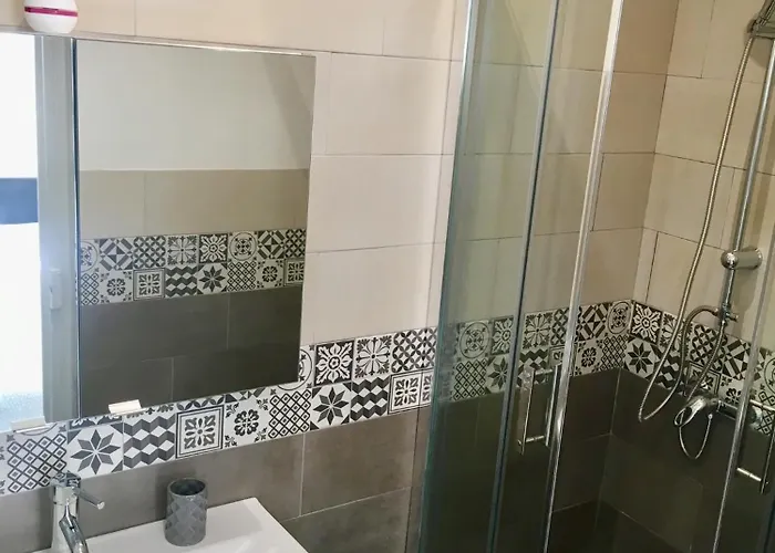 M Juin App C Apartment Nimes